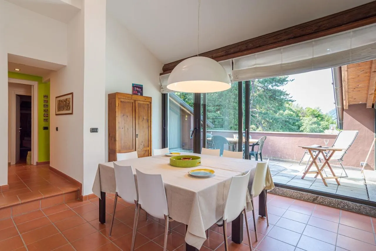 Apt With Terrace And Shared Pool! Lake View! Apartment Nesso