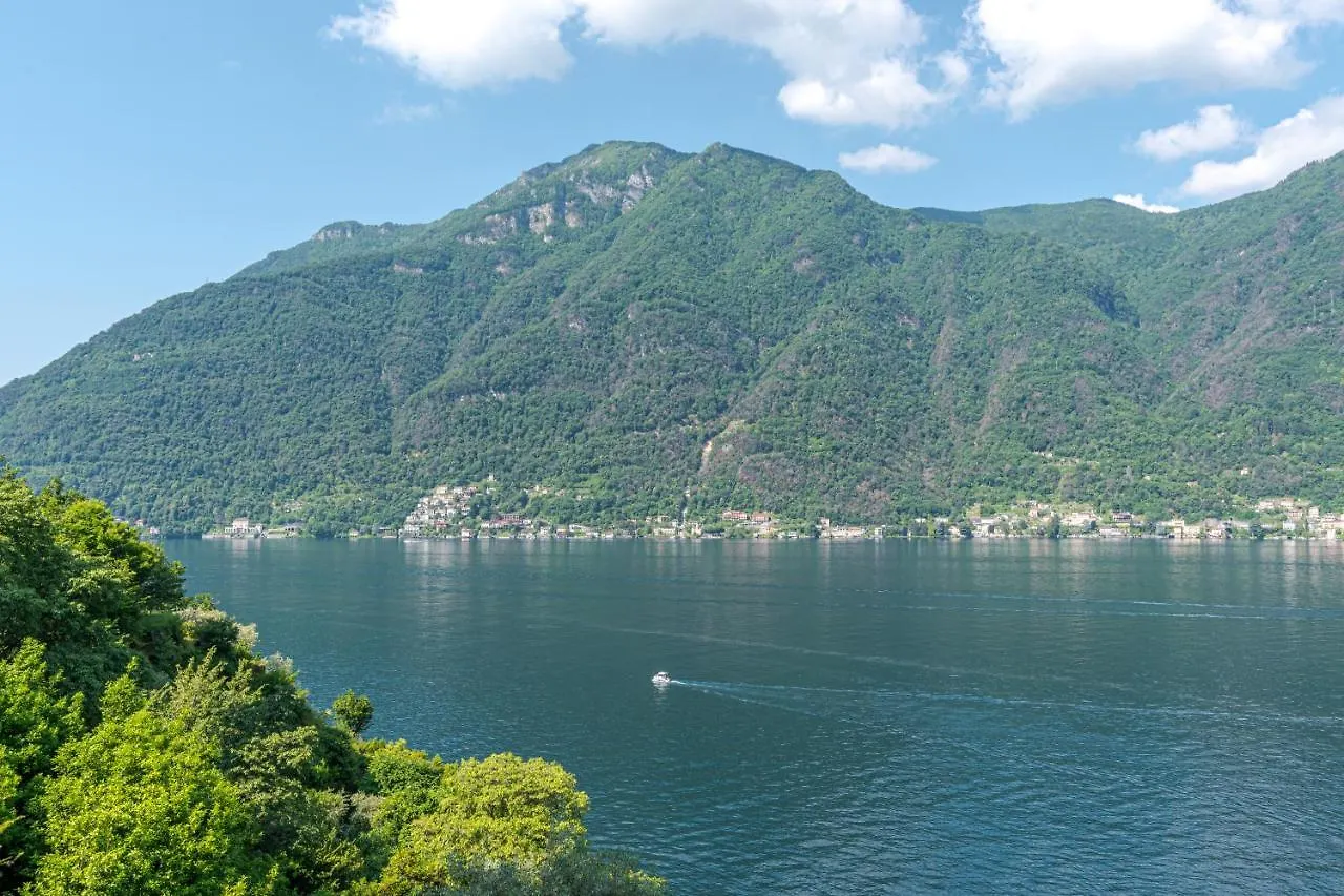 Apt With Terrace And Shared Pool! Lake View! Lejlighed Nesso